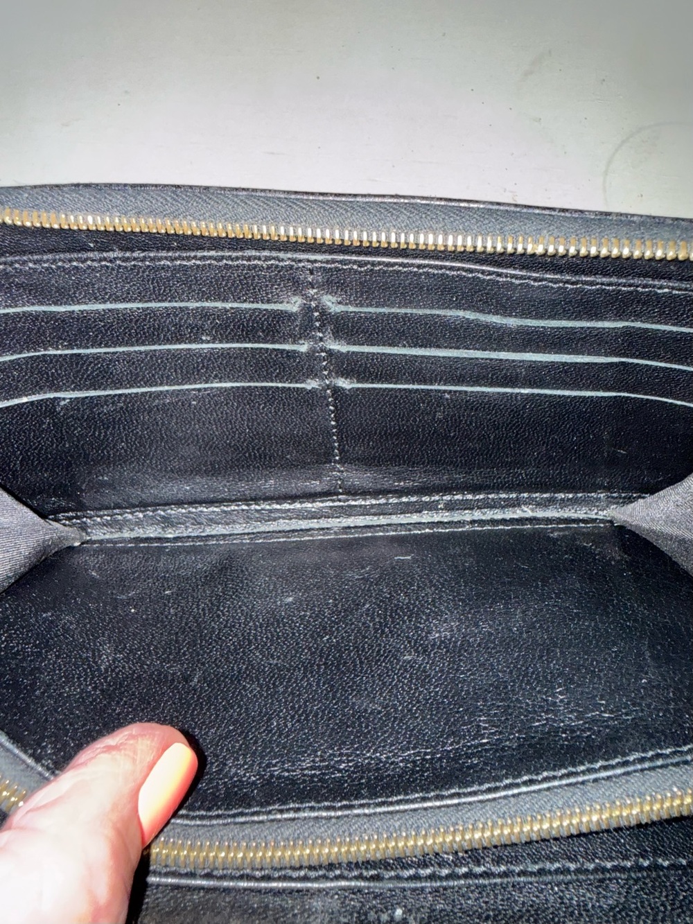 Celine vintage authenticated two tone continental zippy wallet - Picture 10 of 14